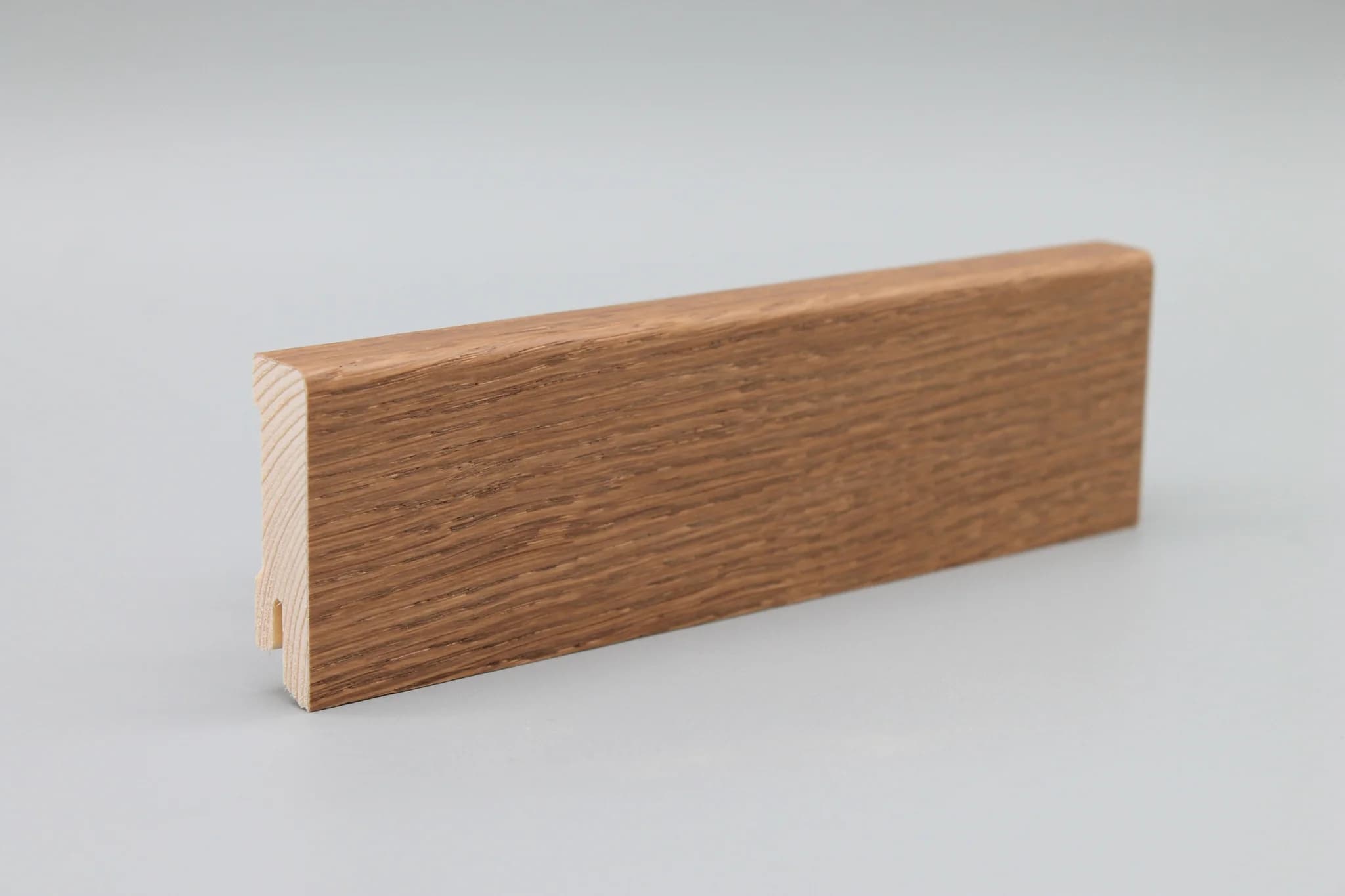 Sockelleiste 16x58x2400 mm Furnier Bernsteineiche (4,15€/lfm)