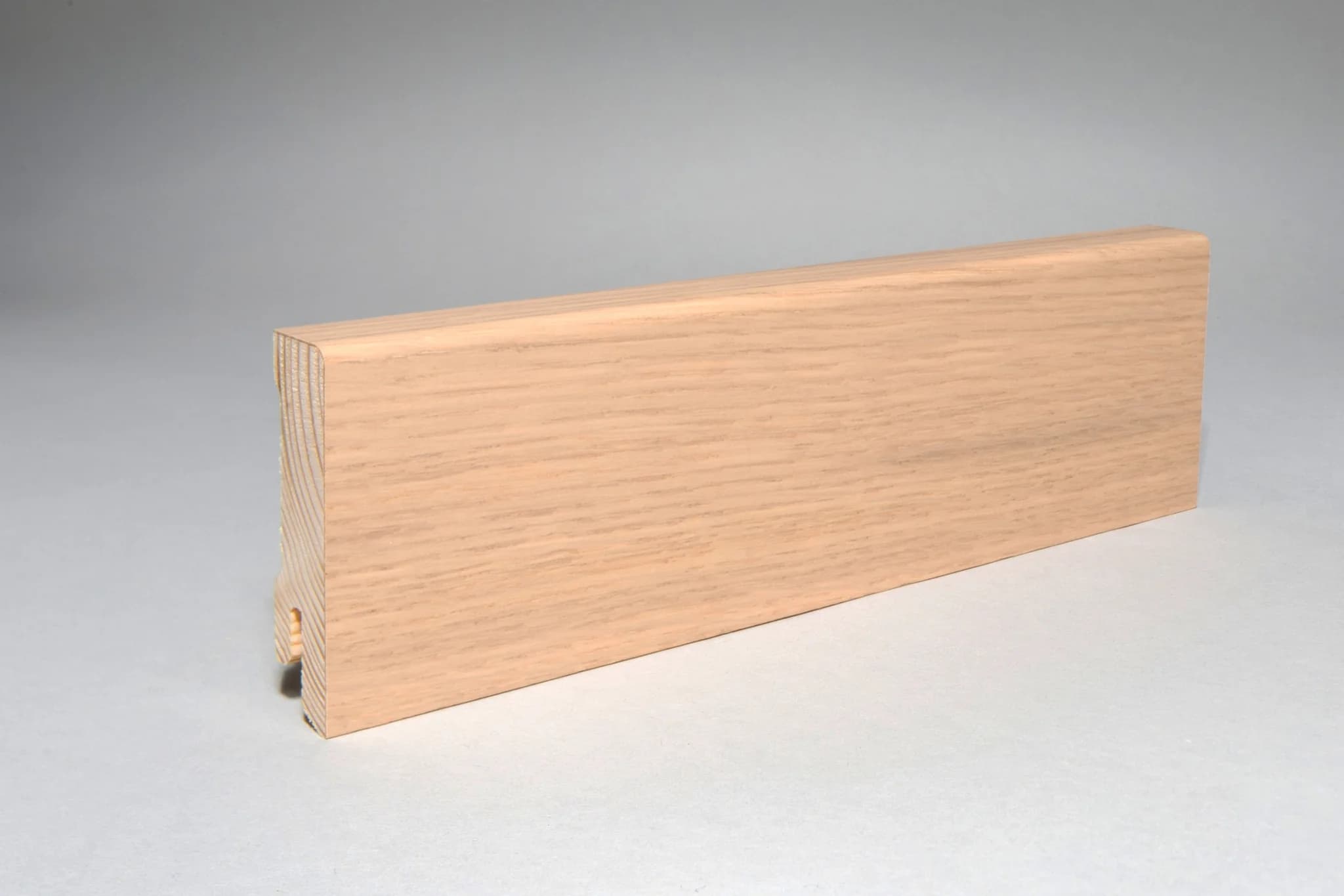 Sockelleiste 16x58x2400 mm Furnier Eiche weiß geölt (4,15€/lfm)