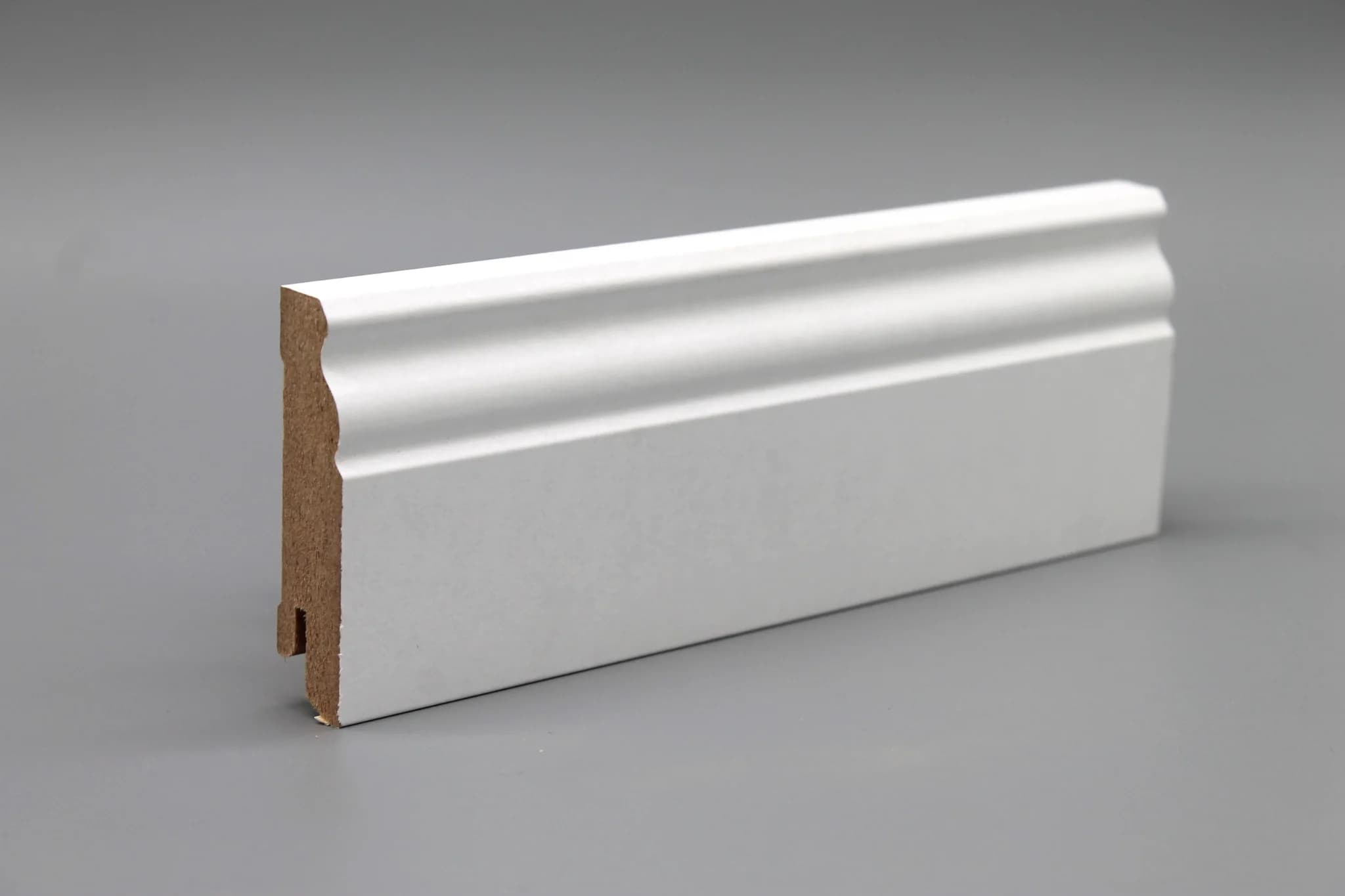 Sockelleiste 19x70x2400 mm alt Berliner Leiste weiß foliert (5,39€/lfm)