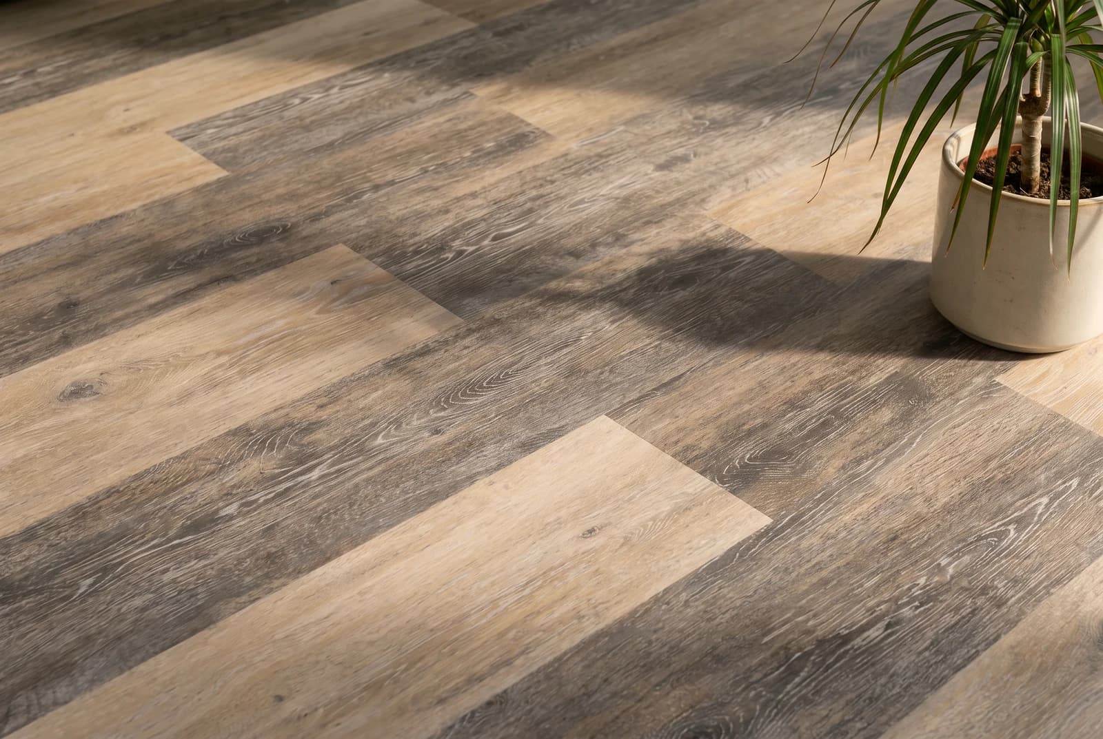Klick-Vinyl Rigid Genoa — Detailansicht der Maserung