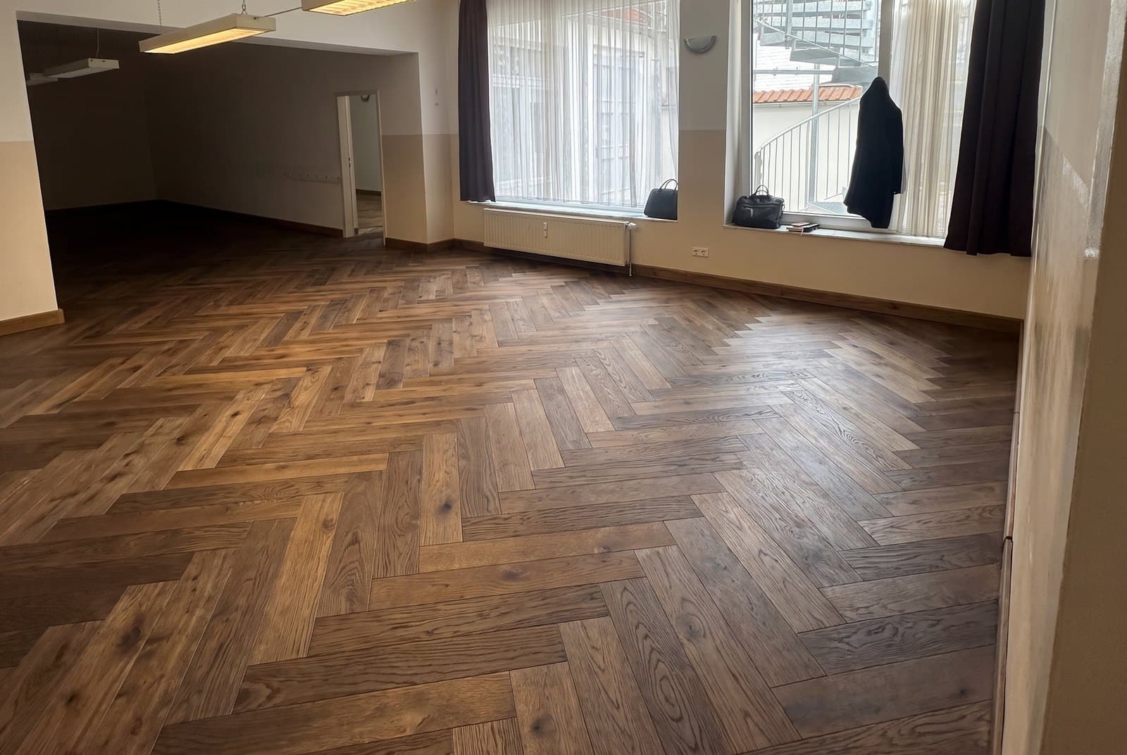 Eiche Firestone, mit KI in den Raum von Aus einem Kundenraum gerechnet