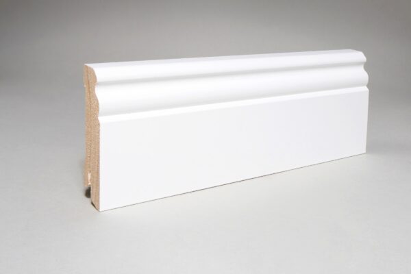 Sockelleiste 18x70x2400 mm Hamburger Leiste weiß lackiert (4,98€/lfm)